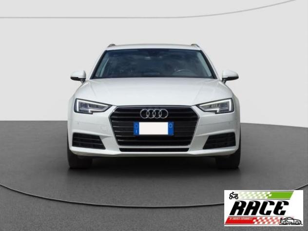 AUDI - A4 Avant - 35 TDI S tronic Business - Foto 8
