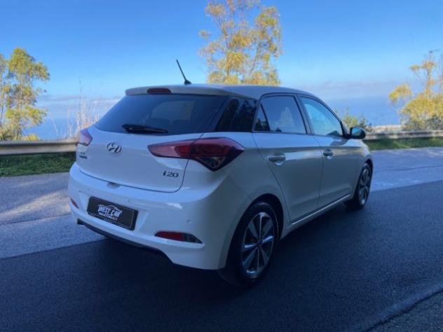 HYUNDAI i20 1.1 CRDi 12V 5 porte Comfort NEOPATENTATI rif. 24013507 - Foto 9