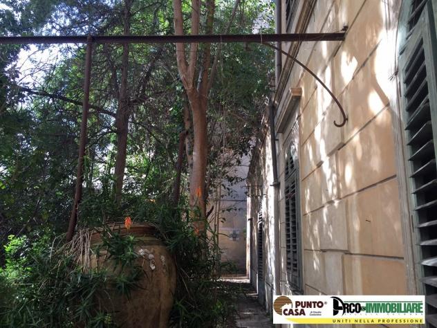 VENDESI VILLA storica ottocentesca nel cuore di Palermo - Foto 11