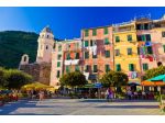 Abbigliamento in vendita a Vernazza