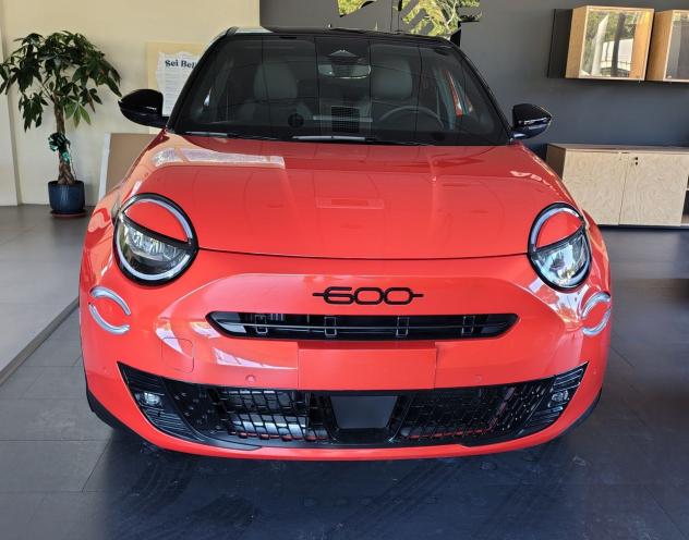 FIAT 600 1.2 hybrid Sport 145cv automatica - Foto 3