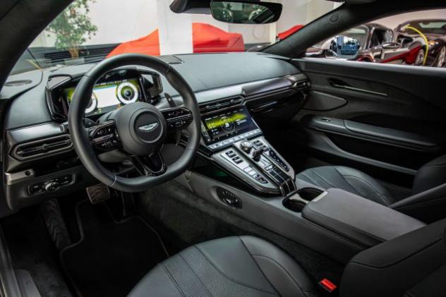 ASTON MARTIN Vantage COUPE'|CARBON PACK|21"|360° CAMERA|SPORT PLUS SEAT rif. 24215401 - Foto 8