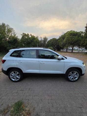 Skoda Karoq 1.6 TDI DSG Executive - Foto 6
