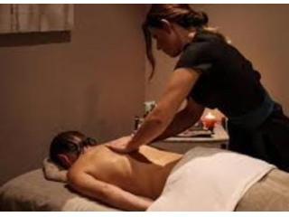 Massaggi - benessere Udine - Bella signora matura, brava per il massaggio 💆‍♂️ Tel:3884628985