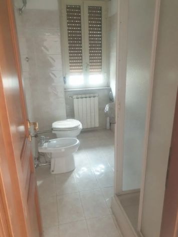 CASAL MORENA TRILOCALE DOPPI SERVIZI - Foto 3