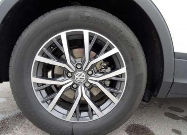 VOLKSWAGEN Tiguan 1.6 TDI SCR Urban BlueMotion Technology rif. 15353672 - Foto 7