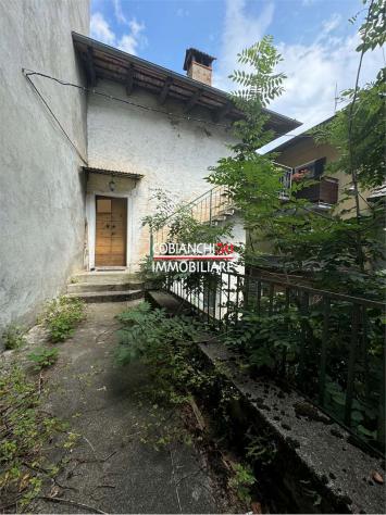 V000690 - UNGIASCA, CASA DA RISTRUTTURARE CON GIARDINO - Foto 12