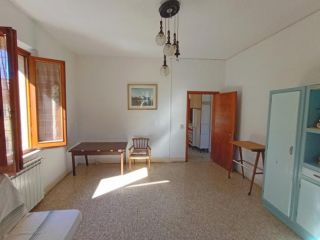 APPARTAMENTO di 4 vani e di 82 mq (GAMBASSI TERME) rif. G 26
