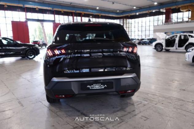 PEUGEOT 5008 1.2 Hybrid 136cv e-DCS6 Allure rif. 23754722 - Foto 4