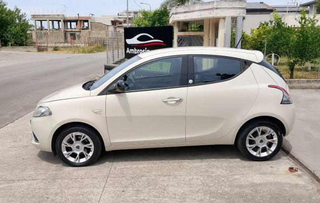 LANCIA - Ypsilon - 1.2 69 CV 5p. GPL Ecochic Gold - Foto 9