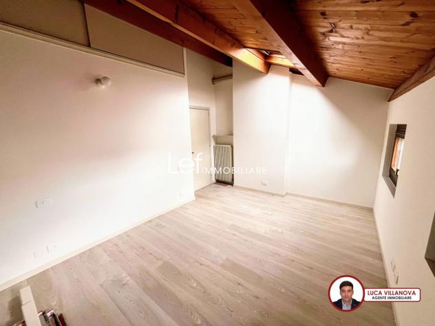 APPARTAMENTO di 4 vani e di 107 mq (PIEVE DI SOLIGO) rif. LA741_2 - Foto 12