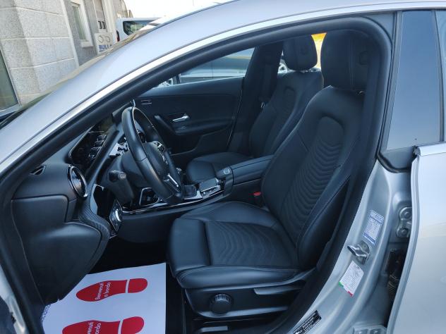 Mercedes-Benz CLA 180d SB Bus.Extra Pelle/Tessuto Tetto Display10,25 - Foto 3