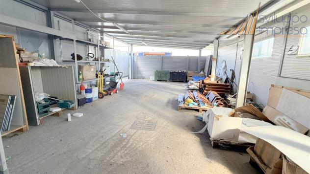 CAPANNONE CON PALAZZINA UFFICI IN AFFITTO A CAVENAGO DI BRIANZA - Foto 16