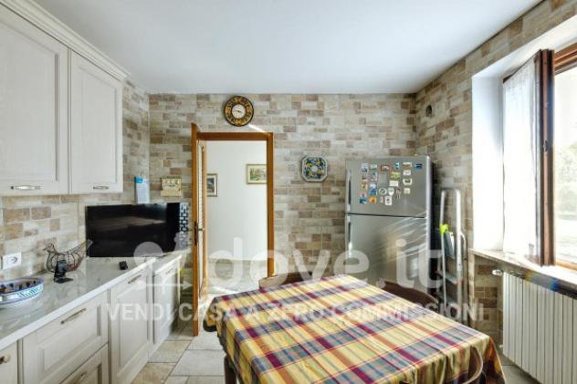 Villa di 355 m² con più di 5 locali e box auto in vendita a Biandronno - Foto 14
