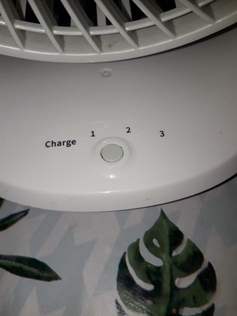 Vendo miniventilatore portabile ricaricabile e a corrente - Foto 7