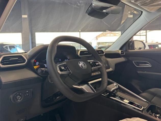 MG ZS Hybrid+ Luxury 197CV TETTO APRIBILE NUOVA rif. 24136445 - Foto 4
