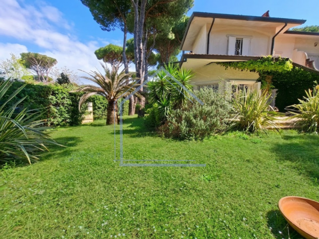 Villetta bifamiliare in vendita a Lido di Camaiore - Camaiore 220 mq Rif: 1406495 - Foto 8