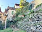 V000690 - UNGIASCA, CASA DA RISTRUTTURARE CON GIARDINO