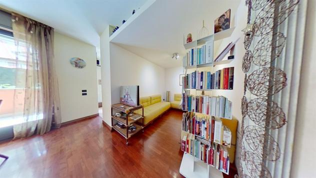 LUMINONO BILOCALE CON TERRAZZO - VIA LEGNONE - Foto 5