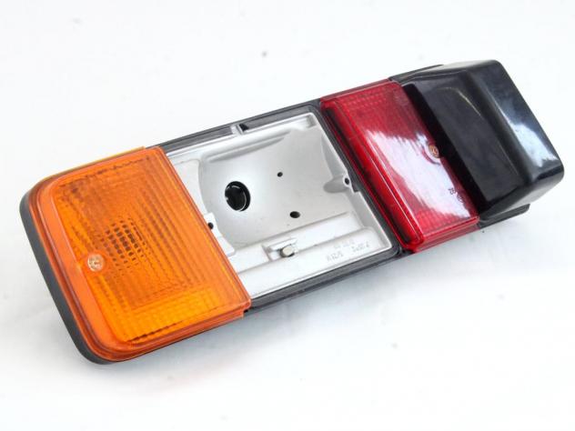 4387912 FARO FANALE POSTERIORE DESTRO FIAT 127 900 B CL (SECONDA SERIE) RICAMBIO NUOVO TRASPARENTE MANCANTE - Foto 2