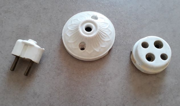 Ceramiche impianto elettrico anni '30