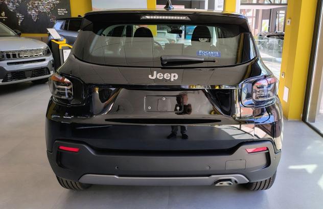 Jeep Avenger e-Hybrid 1.2 MHEV e-Hybrid Turbo Longitude - Foto 7