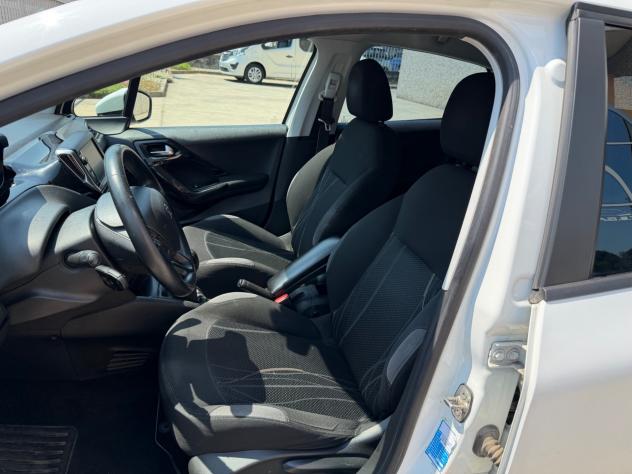 Peugeot 208 1.4 HDi 68 CV 5 porte Access - Foto 9