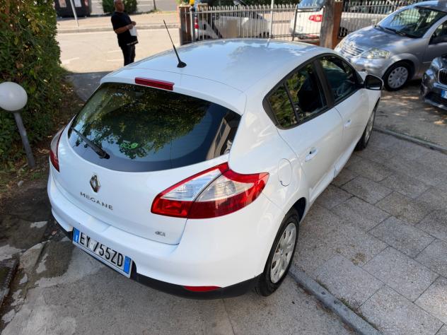 Renault Mane 1.5 dCi 110CV Wave Autocarro - Foto 8