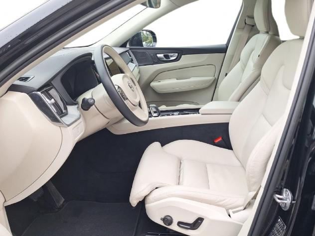 Volvo XC60 B4 197+14 CV AWD Mild Hybrid Diesel Automatico Ultimate Bright - Foto 6