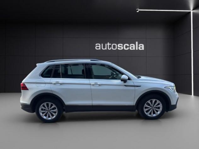 VOLKSWAGEN Tiguan 2.0 TDI 150 CV SCR DSG Life rif. 23603253 - Foto 6