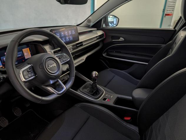 Jeep Avenger 1.2 Turbo 100 CV Summit - Foto 6