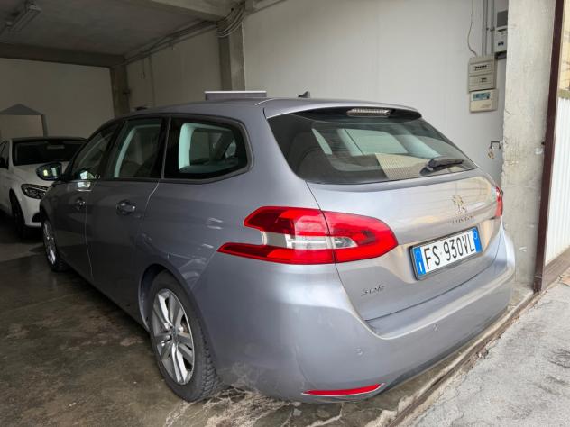 Peugeot 308 BlueHDi 130 S&S SW Active - Foto 4
