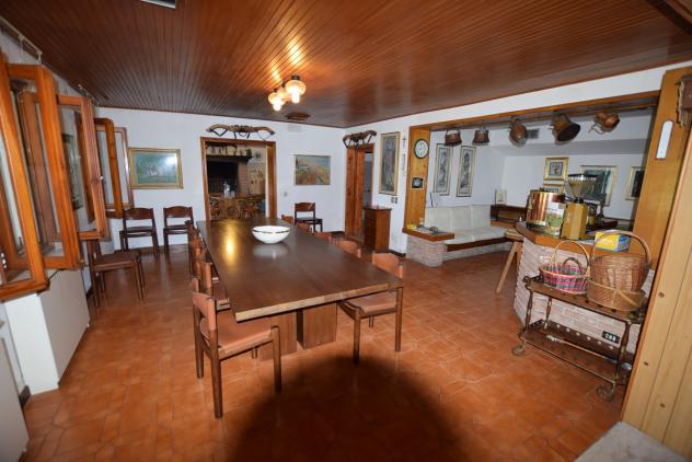 VILLA di 14 vani e di 880 mq (MASER) rif. DG034AB - Foto 7