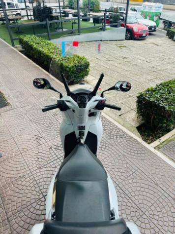 HONDA SH 300 i PASSAGGIO E TAGLIANDO INCLUSO rif. 23804005 - Foto 6