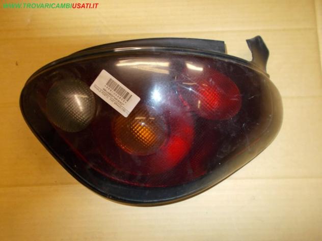 FANALE POST.D. FIAT BRAVO (182-1L)  Parti elettriche  Fanaleria  Fanali  Fanale post. sx. FIAT - BRAVO - 01-10-1995 - 01-10-2002