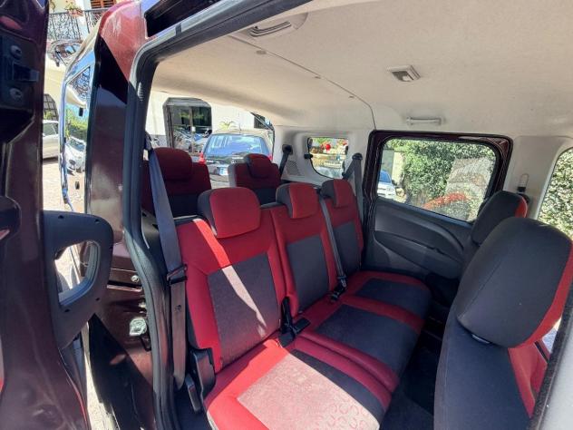 FIAT Doblò 1.4 T-Jet 7 posti Natural Power Emotion - Foto 4