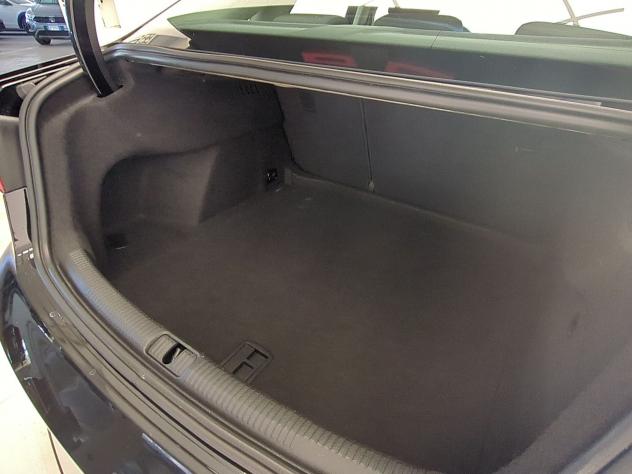 Audi A3 1.6 TDI sedan diesel ambiente - Foto 10