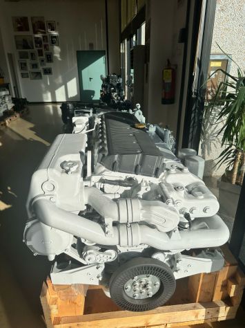 MOTORE MARINO NUOVO CURSOR 13 500HP - Foto 2
