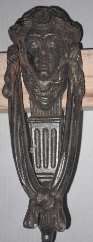 Batacchio Battente in Ferro Forgiato Antico a forma di Cristo XVIII secolo