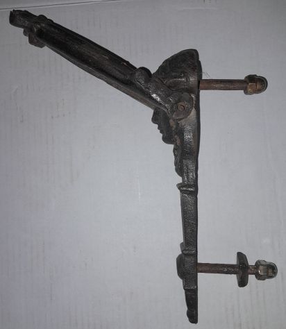 Batacchio Battente in Ferro Forgiato Antico a forma di Cristo XVIII secolo - Foto 3