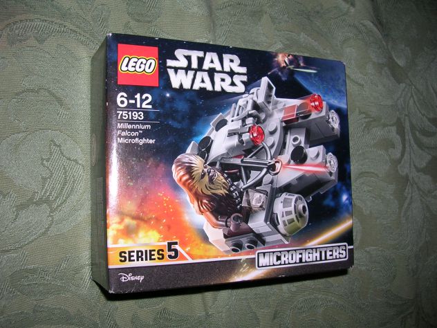 LEGO STAR WARS MICROFIGHTERS-MILLENNIUM FALCON