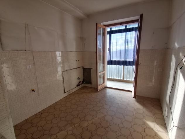 In una frazione del comune di Castell'Azzara, più precisamente a Selvena, dove sono presenti i servizi di prima necessità; conosciuto per le sue mini - Foto 11
