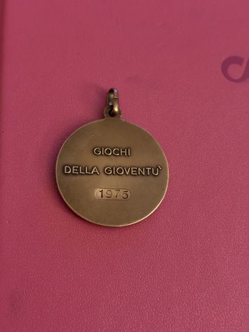 CIONDOLO/MEDAGLIA COME NUOVA,INTROVABILE,ANNO 1975,GIOCHI DELLA GIOVENTÙ-COMUNE - Foto 2