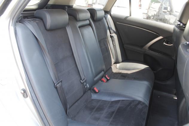 Toyota Avensis 2.0 D-4D Wagon Lounge OCCASIONE - Foto 10
