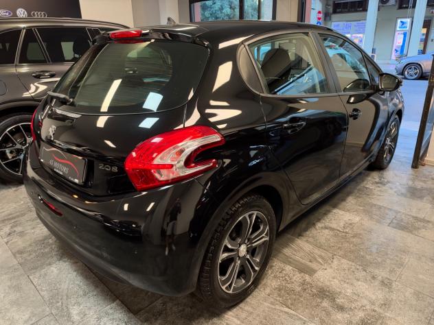 Peugeot 208 1.4 HDi 68 CV Allure - Foto 10