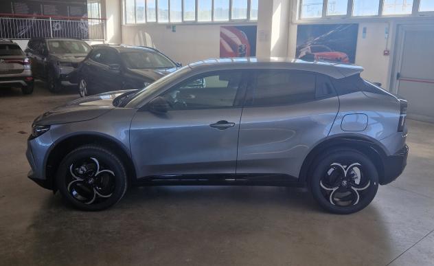 Alfa Romeo Junior Ibrida 1.2 145CV Hybrid eDCT6 ibrida Ti - Foto 3