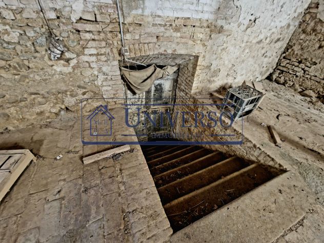 RUSTRICO DA RISTRUTTURARE IMMERSO NEL VERDE A RIVANAZZANO TERME - Foto 7