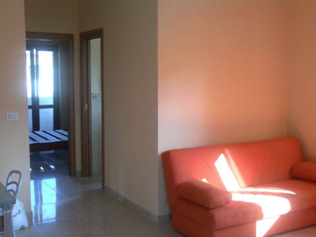 OSTIA BILOCALE ARREDATO CON BALCONE - Foto 9