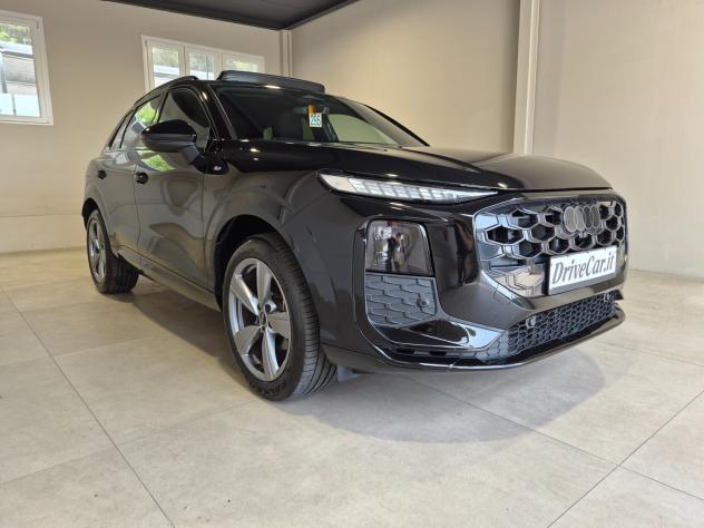 Audi Q3 2.0 TDI S LINE EDITION 150CV S-TRONIC LED TETTO NAVI CARPLAY RETROCAM. ACC. AUTO UFFICIALE AUDI 1 PROPRIETARIO - Foto 9