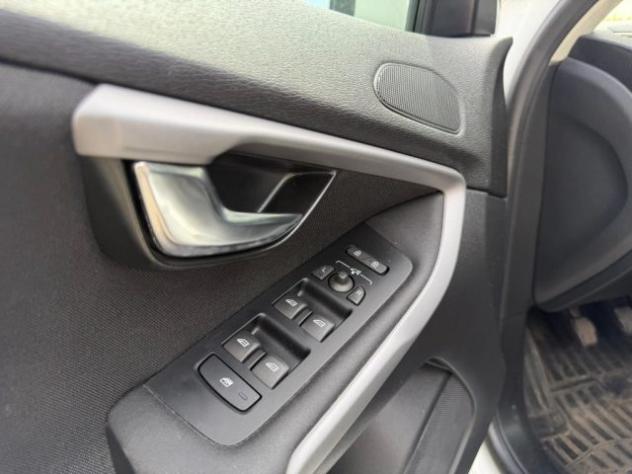 VOLVO V40 D2 Momentum Navi Led rif. 23779373 - Foto 6